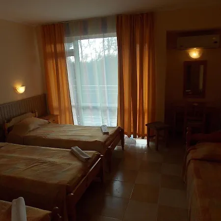 Хотел Golden Horn 3*